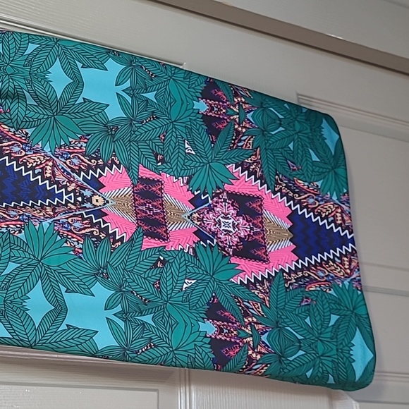 NWT Gianni Bini floral globe trotter boho bodycon midi halter dress size medium - Picture 3 of 9